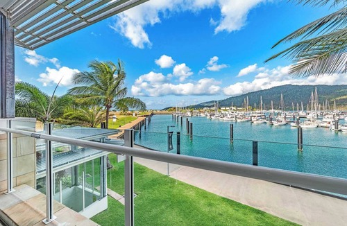 Airlie Beach Apartment | Marina Waterfront Living at Port of Airlie