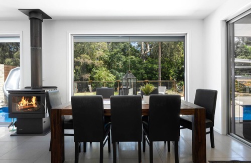 Callala Bay House | Marine Adventures – tranquil blue waters and white beaches of Jervis Bay