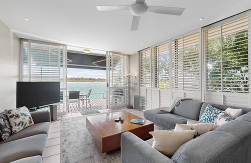 Noosaville Apartment | Mariners Point - One of the finest Positions Noosa has to offer!