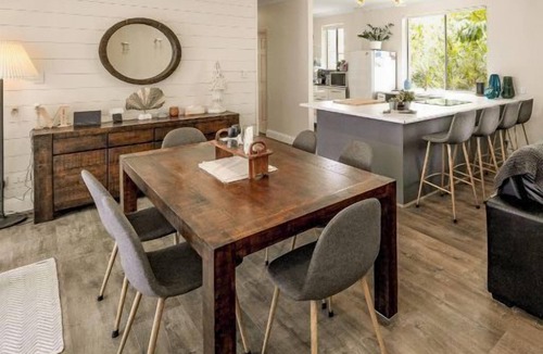 Maroochydore Apartment | Maroochy River Delight