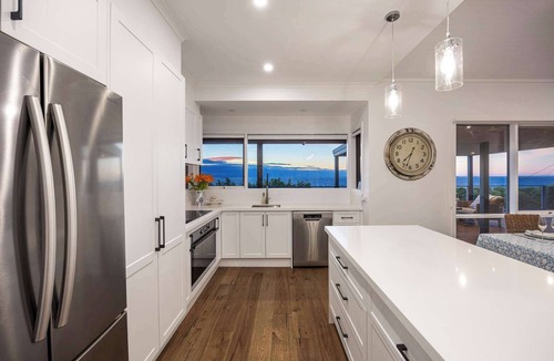 Mount Martha House | Martha's Maison | Heated Spa & Stunning Bay Views