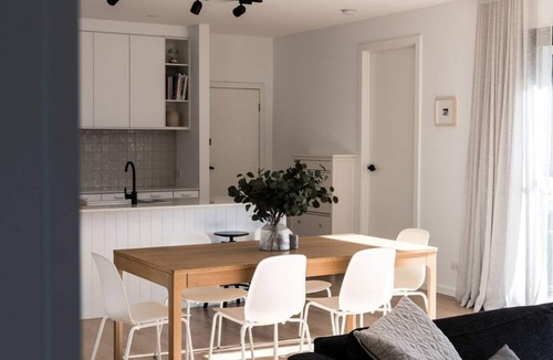 Rosebud House | Matilda Rose by Ready Set Stay - Near the beach & WIFI
