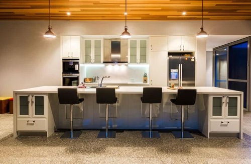 Dunsborough House | Maybrook - Minutes from Meelup Beaches and Dining