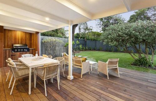 McCrae House | McCrae Beach House, walk to beach, pet friendly