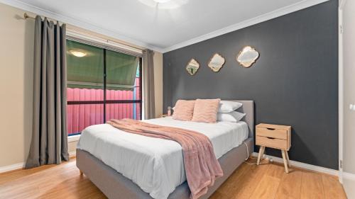 Magpie House | McDougall Hidaway