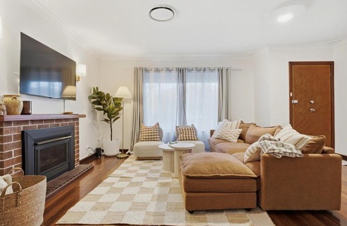 Broadwater House | Mediterranean Beachside retreat with a pool