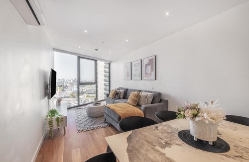 Southbank Apartment | Mega Style Apartments Bella