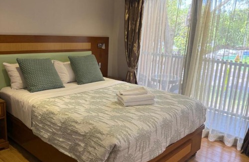 North Melbourne Apartment | Melrose Apartments