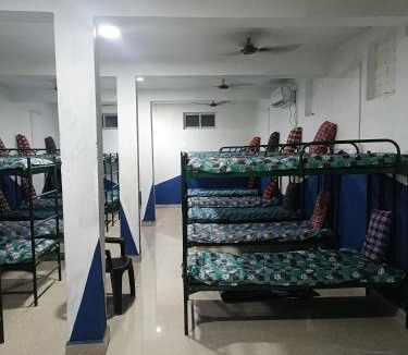 Chennai Hostel | Mens3 Paradise PG for MENS