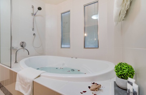 Albury Hotel | Mercure Albury