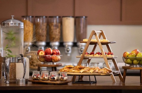 Newcastle West Hotel | Mercure Newcastle
