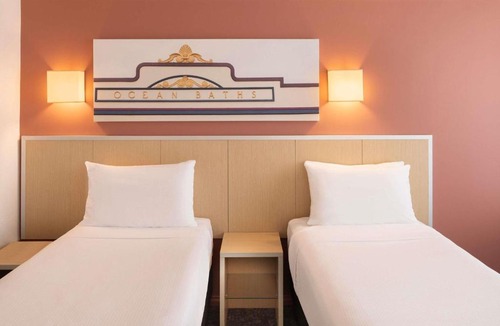 Newcastle West Hotel | Mercure Newcastle