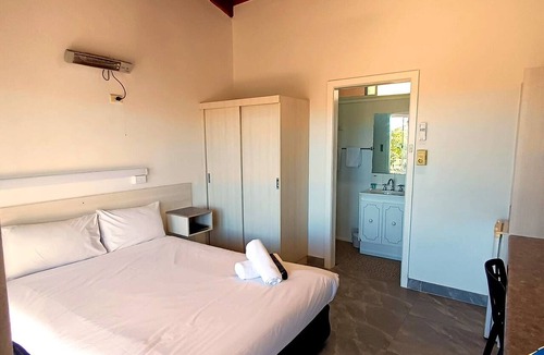 Merimbula Hotel | Merimbula Coastline Motel