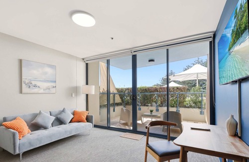 Cronulla Apartment | MetaWise BNB Modern 1Bed in Central Cronulla 6