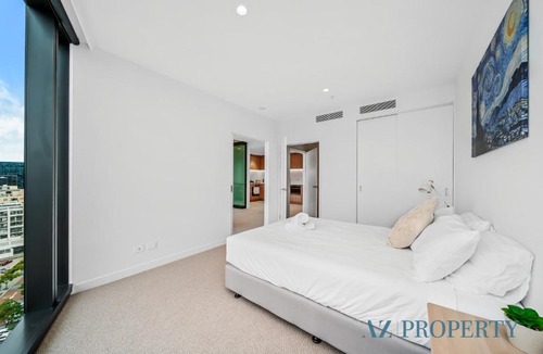 Perth Central Business District Apartment | Metro Nest Light-Filled 1BR in CBD