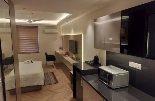 Jaypee Greens Hotel | Metro Studio