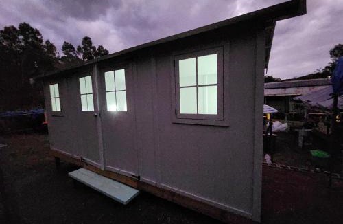 Mount Morgan Hostel | Meyenburg Cabins