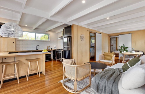 Rye House | MICHAELS SCANDI ENTERTAINER 2 LEVEL BEACH HOUSE, RYE
