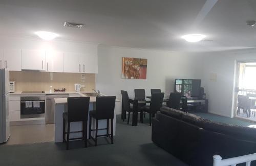 Singleton Hotel | Mid City Motor Inn Singleton