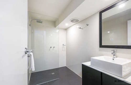 Warrnambool Hotel | Mid City Warrnambool