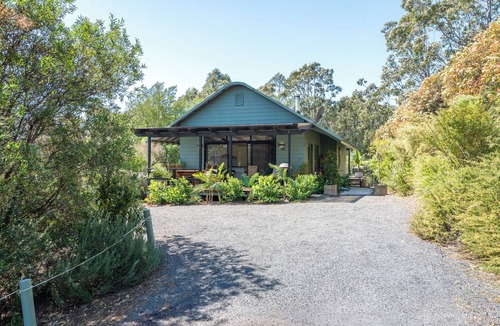 Kangaroo Valley House | Mike's - A luxurious cabin surrounded by nature