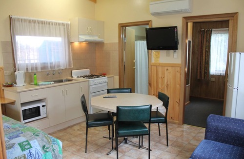 Mayurra Cabin | Millicent Hillview Caravan Park