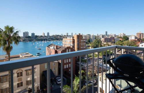 Potts Point Apartment | 'Mini Manhattan' Potts Point Harbourview Retreat