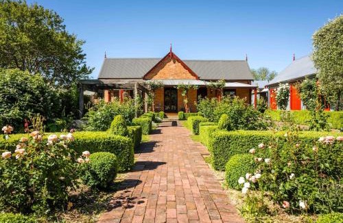 Beechworth House | Miss Martinellis