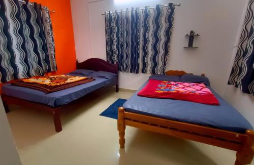 Rajakkad Hotel | Misty valley Private Pool Villa Munnar