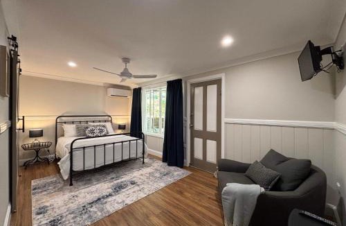 Flaxton House | Mitta Glen Guesthouse