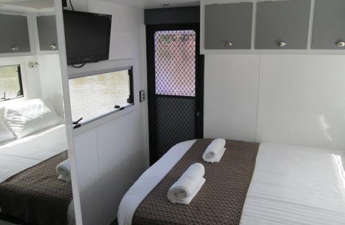 Moama Boat Rental | Moama on Murray Houseboats