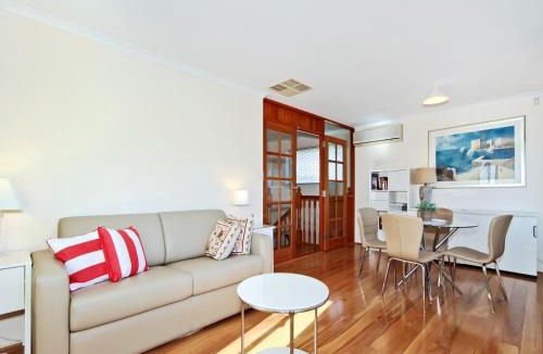 Moana House | Moana Magic - C21 SouthCoast Holidays