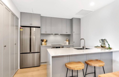 Moana Apartment | 'Moana Wave' A Marvellous Beachfront Residence