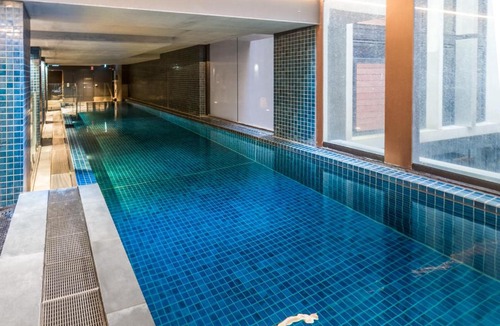 Braddon Apartment | Modern 1-Bed Apartment With Pool And Sauna