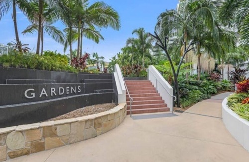 West End Apartment | Modern 1 bedder with river views in West End