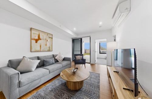 Cannington Apartment | Modern 2-Bed Apartment with Private Balcony