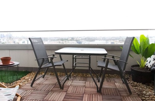 Northcote Apartment | Modern 2BD Apartment in Northcote! + Parking