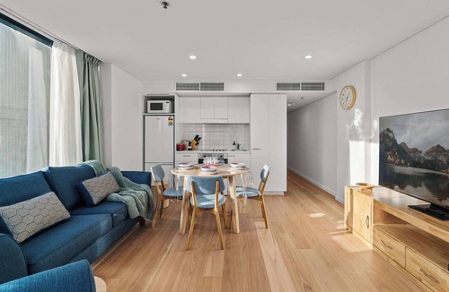 Adelaide Central Business District Apartment | Modern 2BR Apartment in Adelaide's Vibrant CBD