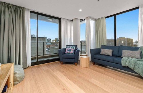 Adelaide Central Business District Apartment | Modern 2BR Apartment in Adelaide's Vibrant CBD