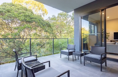 Macgregor Apartment | Modern 2BR | Ducted A/C, Parking & Great Location
