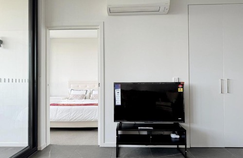 Wentworth Point Apartment | Modern 2Brs@ close2 Olympic park