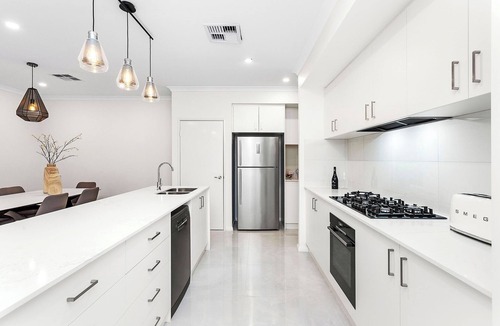 Dianella House | Modern 3BR Retreat + Alfresco & Double Garage.