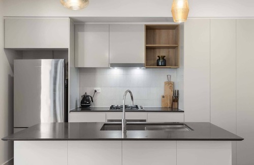 Everard Park House | Modern 3BR Townhouse Near Ashford Hospital