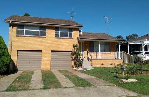 Singleton Heights House | Modern 4-Bedroom Large House Close to Singleton CBD Hunter Valley