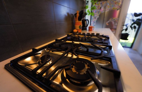 Beechboro House | Modern Cozy Room | Free Parking | Close to Airport