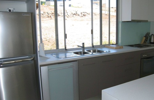 Encounter Bay House | Modern Duplex only minutes to the beach!