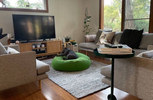 Somers House | Modern, Light & Comfortable 3 Bedroom Beach House