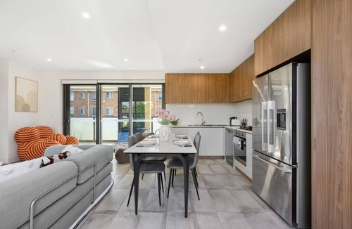 Marrickville Apartment | Modern Marrickville 2BR | 5 Min Walk to Train