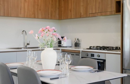 Marrickville Apartment | Modern Marrickville 2BR | 5 Min Walk to Train