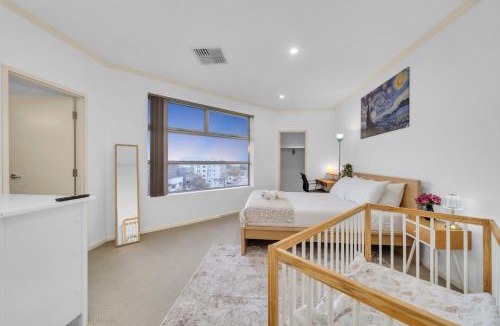 Mawson Lakes Apartment | Modern Metro by Host Solutions